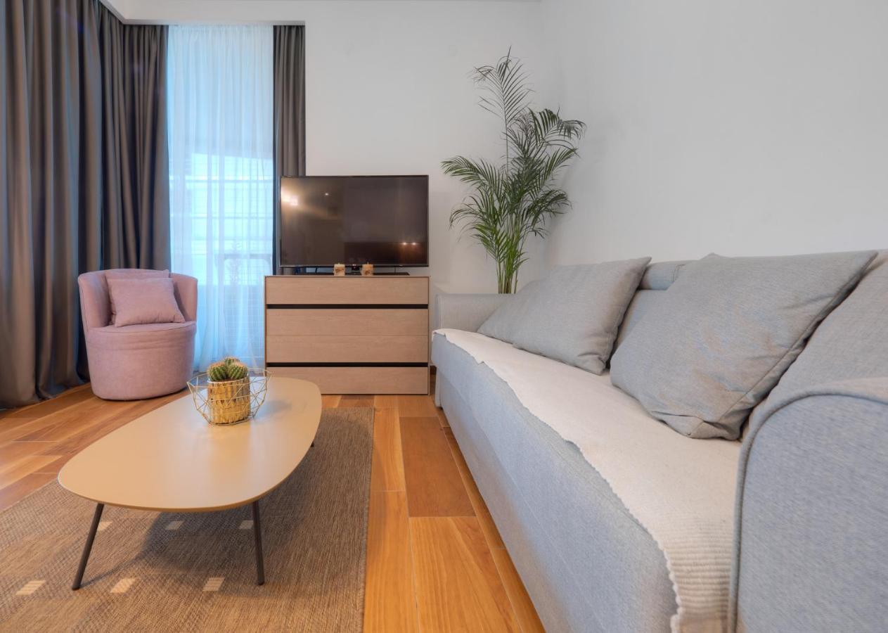 Apartments Garden Azure ブドヴァ エクステリア 写真